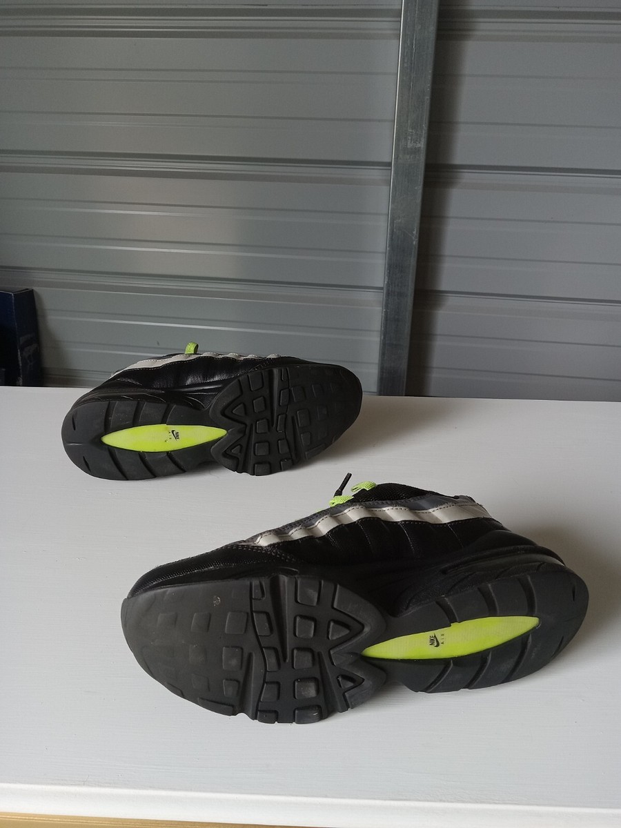 Nike Air Max 95 GS Black Volt Dark Grey Neon Laces Sneakers 905348-022 Size 6.5Y — product photo 7 of 10