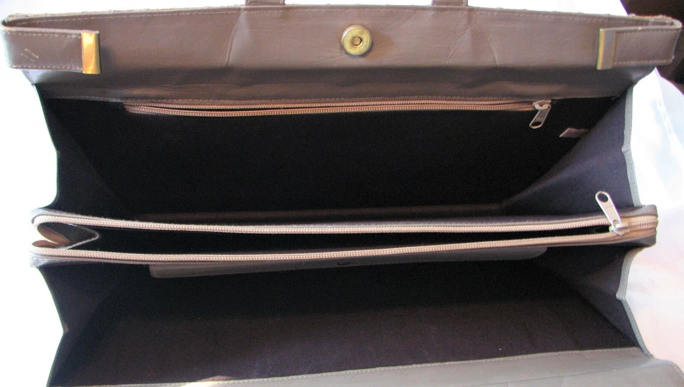 Vintage Anos 80 Autêntico Pele de Cobra/Pele de Criança Taupe Feminino Estojo Anexo com Detalhes Dourados - Imagem 3 de 4