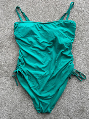 FAB M & S GREEN BANDEAU STYLE REMOVABLE PADS SWIMSUIT - SIZE 18!!