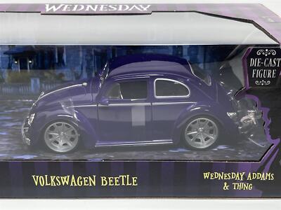 JADA Volkswagen Beetle ウィンズデイ・アダムス Amazon.com: Jada Toys - 1:24 Wednesday 1972 VW Beetle with