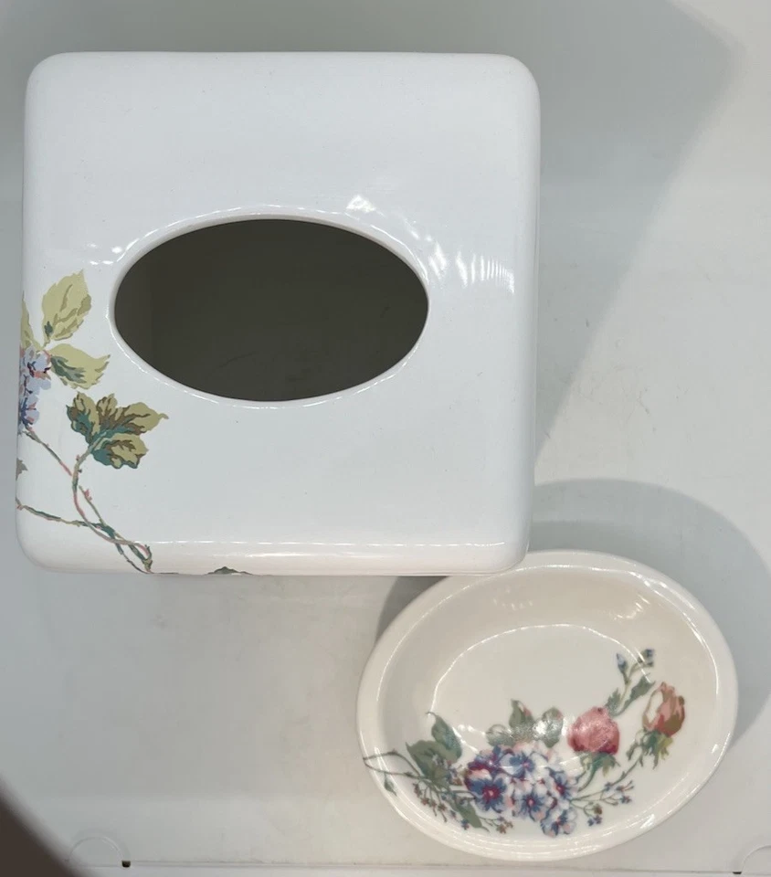 Caja y jabonera porta pañuelos de cerámica colección Waverly Rose “Beatrice” Foto 2 de 4
