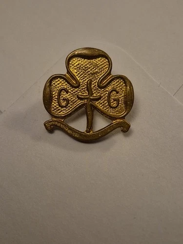 Girl Guides Vintage Metal Badge 1980s