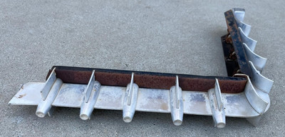 CADILLAC GM FRONT BUMPER GRILL CORNER LEFT SIDE 1959 59 OEM