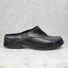 VTG Clarks Leather Mules Womens 9 Black Round Toe Slip On Comfort
