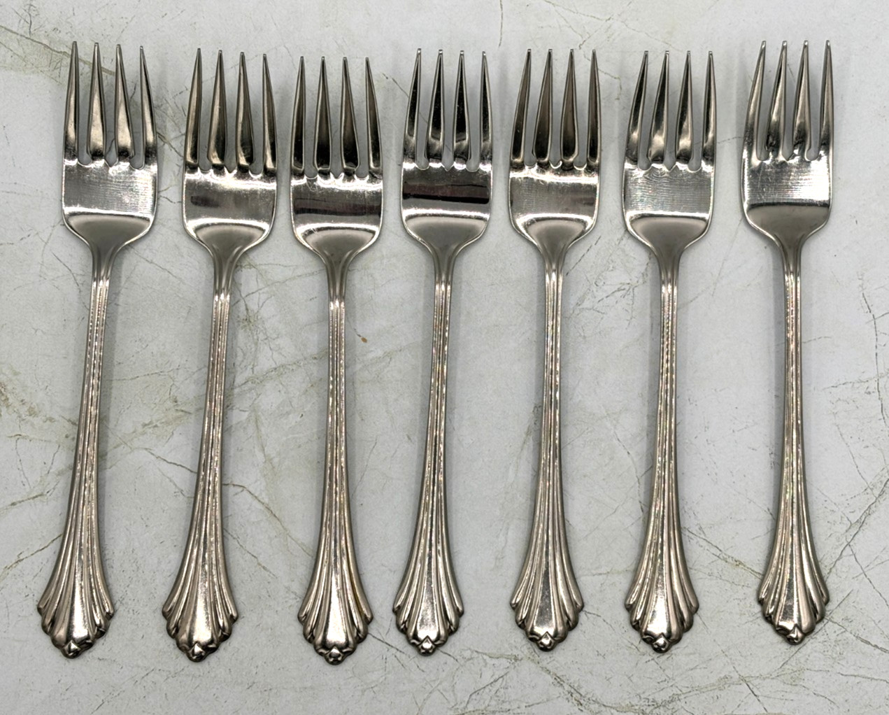 6 3/4" Usa Made Set Of 7 Glossy Euc