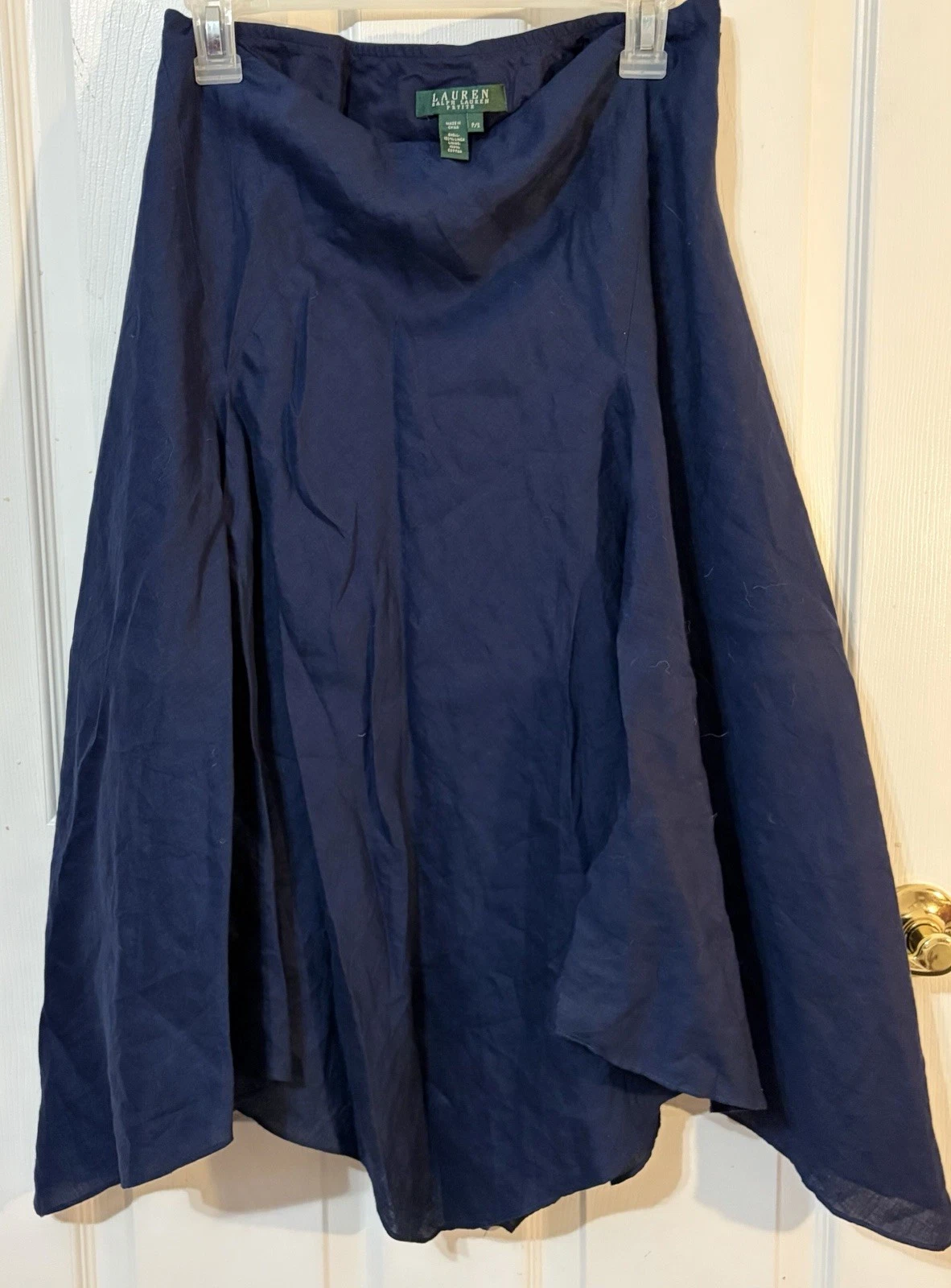 Lauren Ralph Lauren 100% Linen P/S Navy Blue Handkerchief Hem Skirt-32” Waist
Opens in a new window