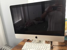 Apple iMac 21.5" i3 Desktop 2011 - Keyboard and mouse included