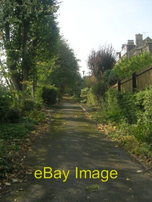 Photo 6x4 Gladstone Terrace - viewed from Queen's Promenade Morley  c2011