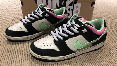 Nike SB Dunk Low Pro 