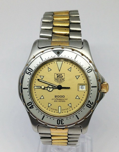 38mm quartz dive watch