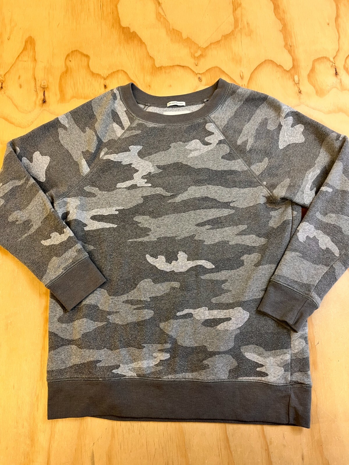 GRAY CAMO CREWNECK SWEATSHIRT | eBay
