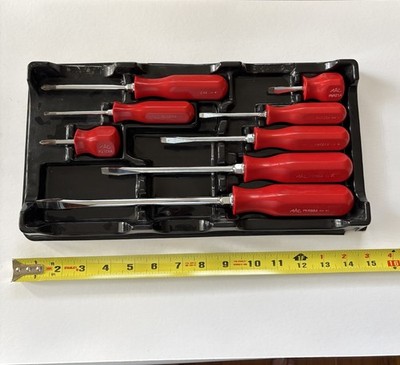 MAC Tools 8pc RED Comfort Grip Combination Screwdriver Set Black Plastic Tray