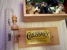 Imported Boxwood Chess Set Parker Brothers No.670 Staunton France CHESSMEN