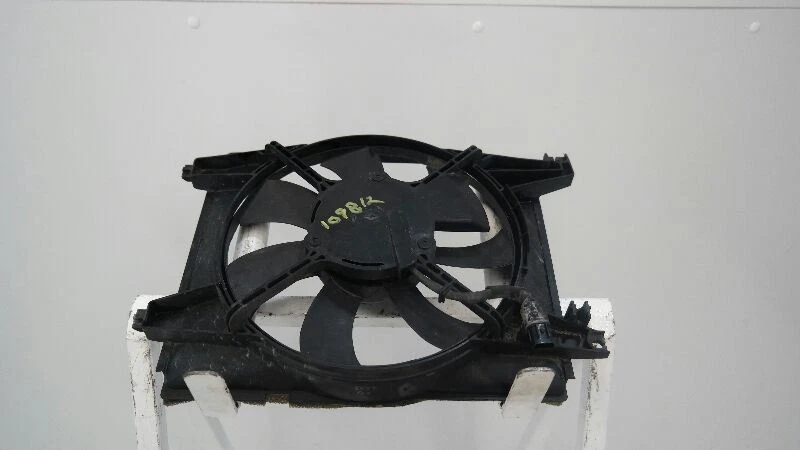 MONTAJE MOTOR VENTILADOR RADIADOR 01 02 03 04 05 06 HYUNDAI ELANTRA Foto 4 de 4