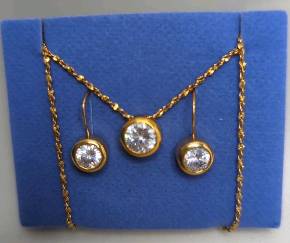 2 Avon Necklaces Floral Lemon 21" Duo Zircon 19" W/ Pierced Earrings 1 NIB C45 - Image 3 of 4