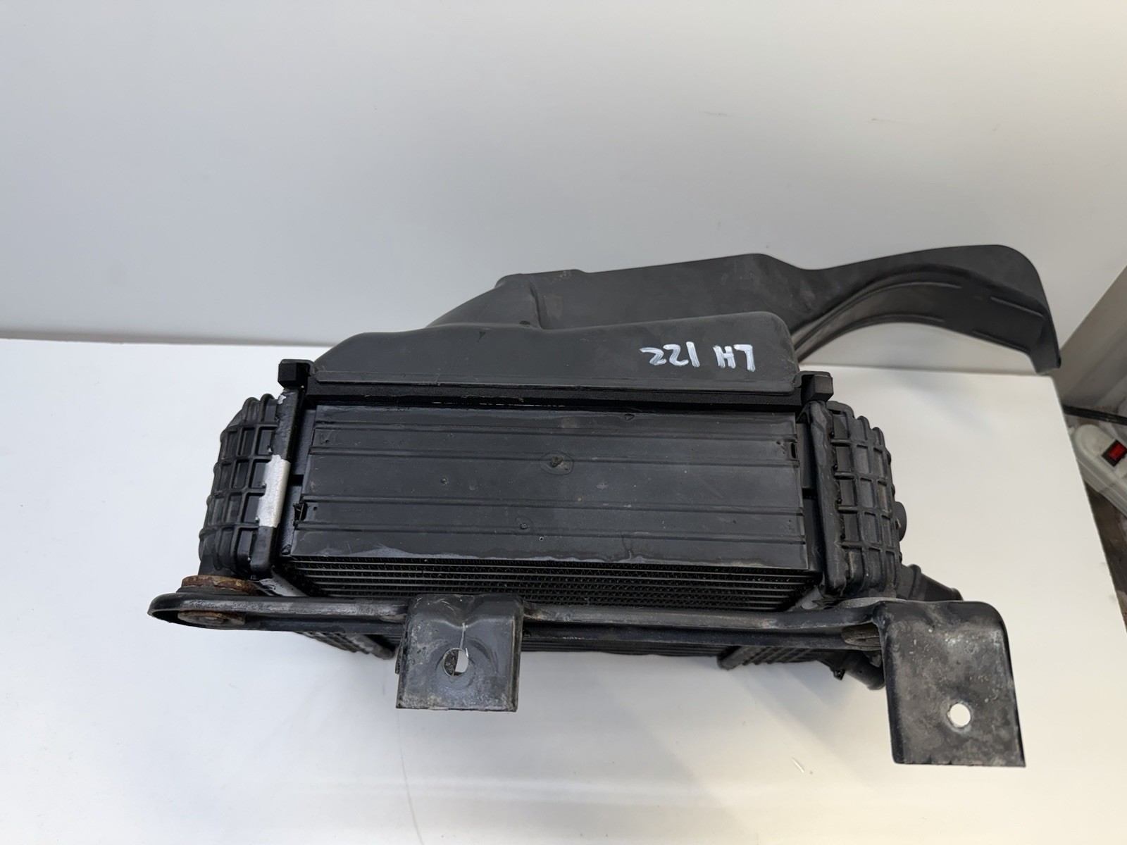 OEM Left LH Intercooler Maserati Ghibli Levante Quattroporte 3.0L 3.8L 2014-2020