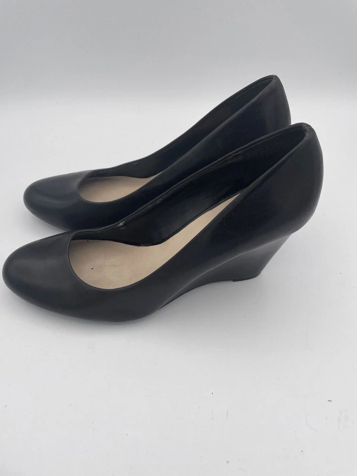 Tacones de cuña clásicos Franco Sarto para mujer talla 8M cuero negro sin cordones punta redonda Foto 2 de 4