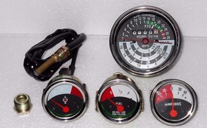 JOHN-DEERE-TRACTOR-TACHOMETER-TEMPERATURE-FUEL-AMP-GAUGE-SET-1010-2010