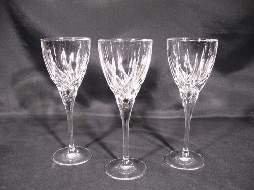 Da Vinci Pistoia Wine Glasses Set of 8 - Picture 4 of 11