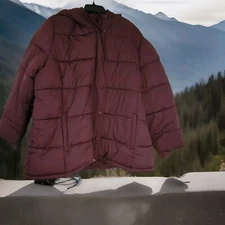 Amazon Essentials Women's Heavyweight Winter Hooded Puffer Jacket 3X Plum