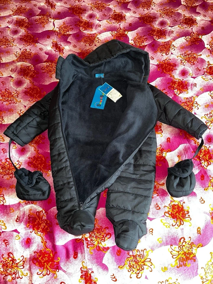 Acolchado Negro Niños Una Pieza con Diseño de Oso Unisex 12m Foto 2 de 2