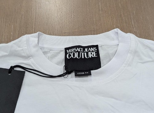 $225 Camiseta Para Hombres VERSACE JEANS COUTURE Logo Cuello Redondo Blanca/Negro XL - Imagen 2 de 6