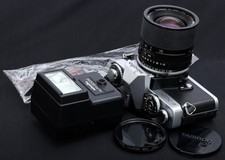 Minolta XD 35mm Film SLR c/w Tamron 35-70/3.5 CF Macro Zoom Lens  Auto 200X Kit