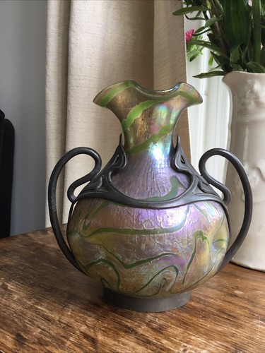 Jugendstil Loetz grün irisierende Glasvase mit Zinndetail