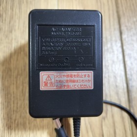 Nintendo New Famicom Console Set AV Cable AC Adapter Mario Bros 1 & 3