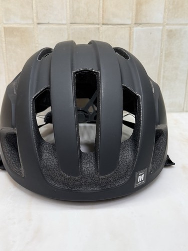 NEW Oakley ARO3 Lite Helmet Blackout Medium M Cycling Road Bike BOA Ventilated - Picture 5 of 14