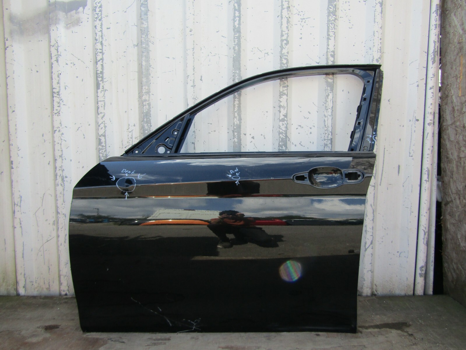 BMW 1 SERIES F20 FRONT DOOR IN BLACK LEFT SIDE P/N: 41517241117 