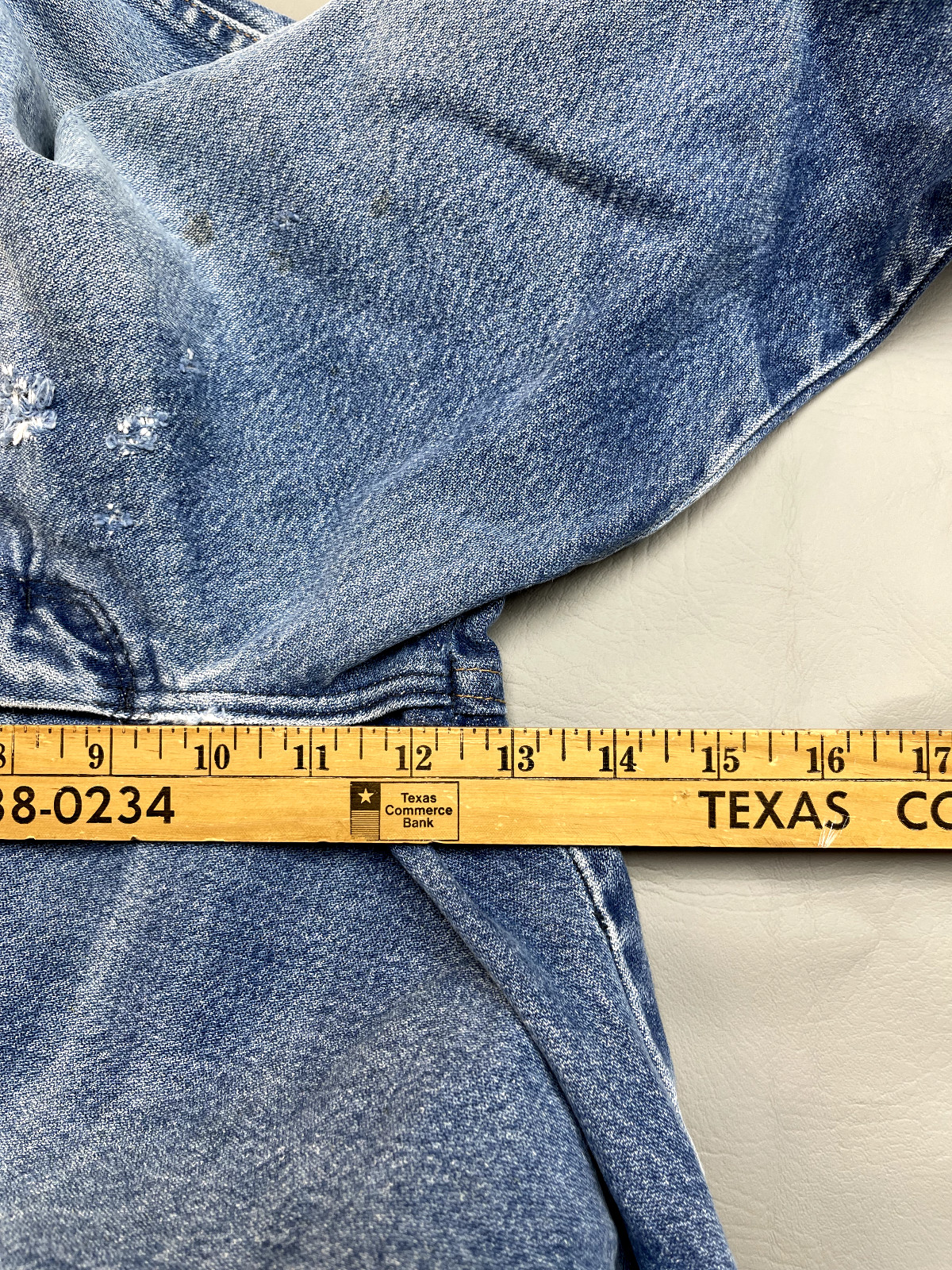 Wrangler Jeans Mens 35x34 Blue Denim 13MWZ Relaxed Straight Leg