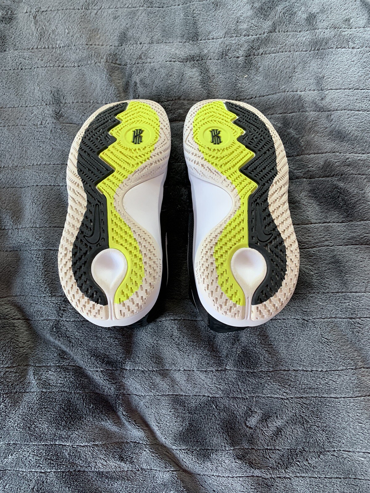 Kyrie Flytrap - image 4