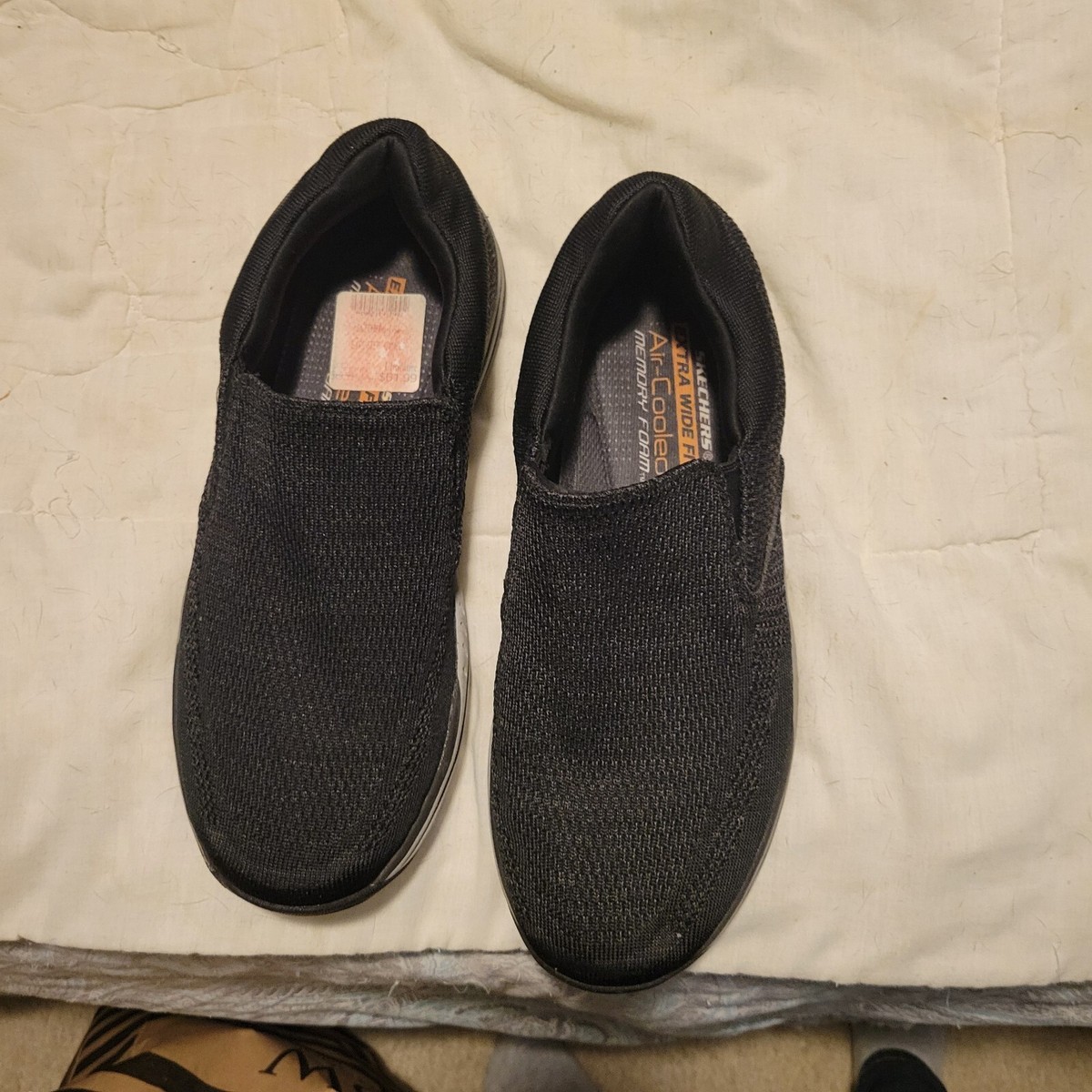 skechers air cooled memory foam mens black