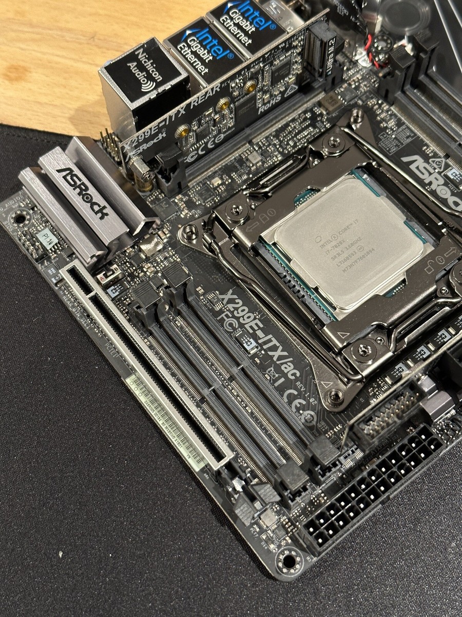 CPU Intel Core17-7820X CPU ASRock Intel X299 ASRock X299E-ITX/ac Motherboard LGA 2066 DDR4 Mini-ITX + i7 7820x