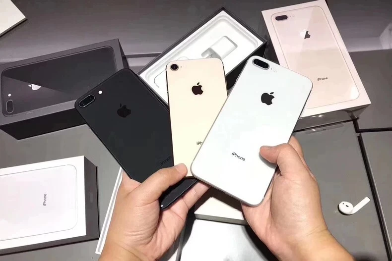 Apple iPhone 8 Plus 64GB 128GB 256GB iOS Unlocked 4G 5.5" SmartPhone - Image 2 of 4