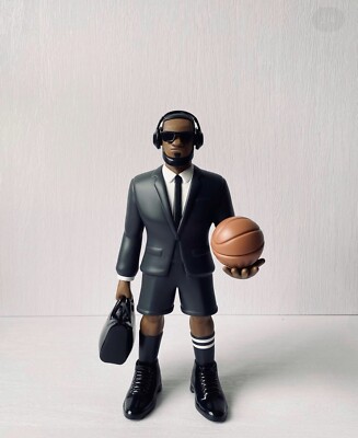 Lebron James 'Pre-game' Toy Figure | eBay