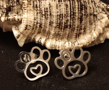 Silvery Color Chic Stainless Steel Heart-Shaped Paw Print Stud Earrings - Hypo