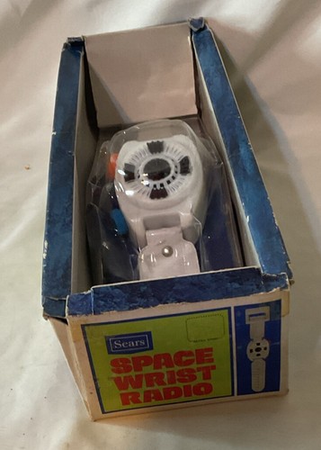 Radio de muñeca espacial Sears Roebuck de colección #51055 con caja reloj de ciencia ficción de Hong Kong - Imagen 8 de 11