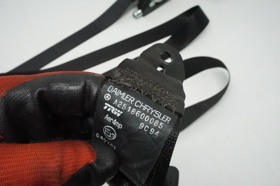 MERCEDES R350 W251 2006-2007 retractor de cinturón de seguridad trasero izquierdo segunda fila negro OEM Foto 4 de 4