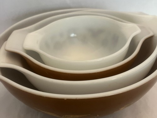 Pyrex Early American Brown & White Cinderella Nesting Mixing Bowls Set of 4 - Picture 2 of 6