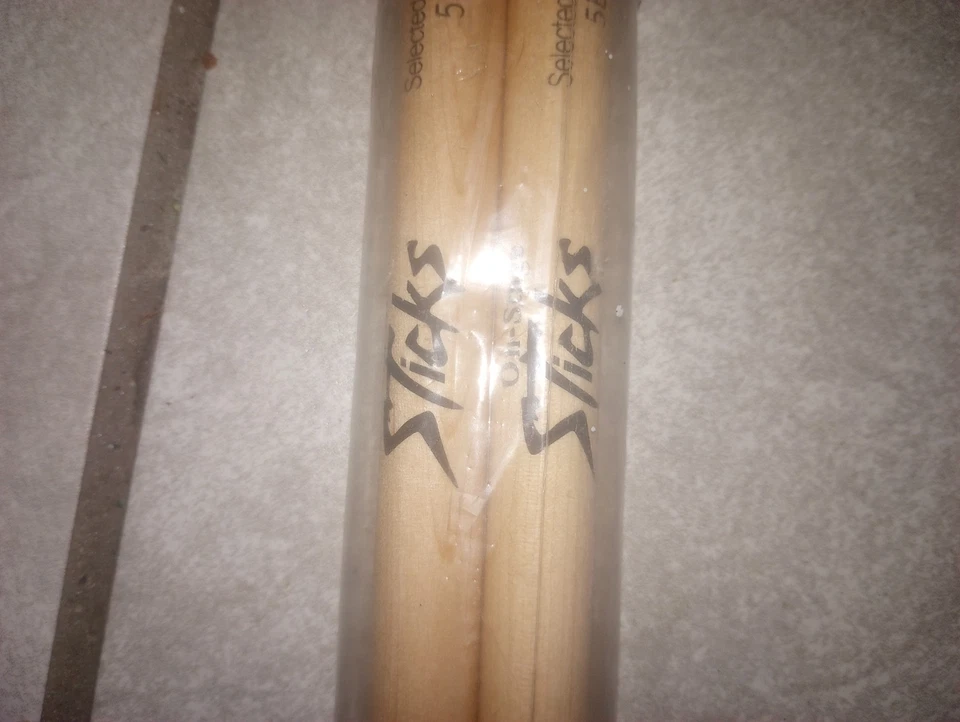 Paquete de 12 baquetas 5A clásicas punta de madera pozo a granel de 16 pulgadas Foto 2 de 2