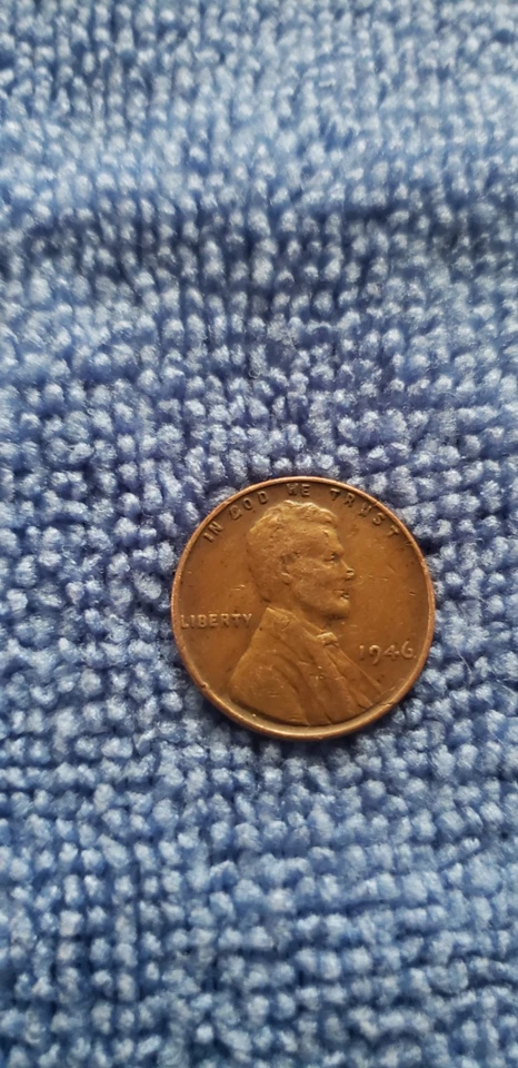 RARE! 1946 Nm Wheat Penny Very Crooked Date - Image 3 of 4