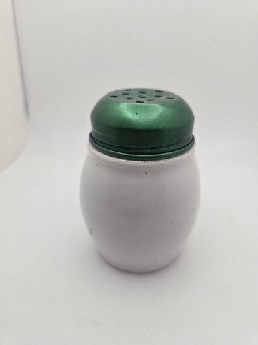Coctelera de queso parmesano KRAFT vintage botella de cerámica blanca tapa de metal verde - Imagen 2 de 5