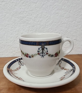 DEMITASSE CUP & SAUCER   RESTAURANT WARE   SYRACUSE  CHINA