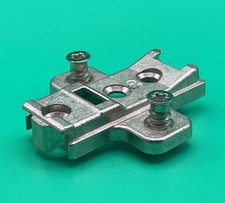 Grass Hinge 1.3mm Clip On Base Plate "46" / Baseplate Mounting Plate