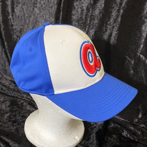 A Comprehensive Look at the Different Hat Closures and Straps