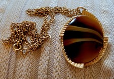 Vintage 1973 SARAH COVENTRY Tiger's Eye glass Pendant Necklace "Carameltone"