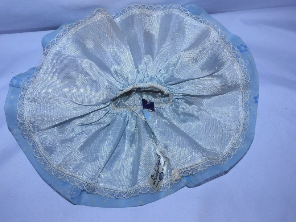 Vestido de muñeca de nailon azul Shirley Temple vintage de la década de 1950 - ETIQUETADO ajuste muñeca de 15" - Difícil de encontrar Foto 4 de 4