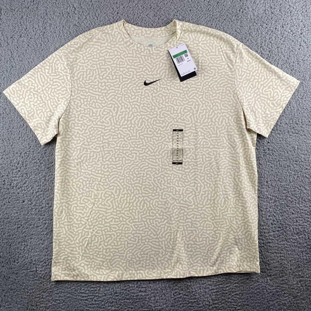 Nike loose sales fit top